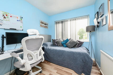 4 Foxley Close (7...