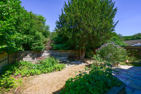 3 Maybrick Close ...