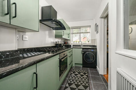 15 Shaftesbury Mo...