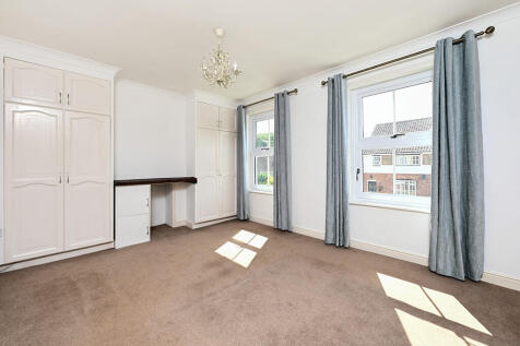 27 Lowlands Rd (4...