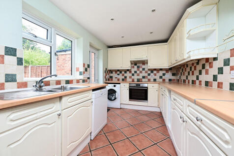 9 Winchester Way ...