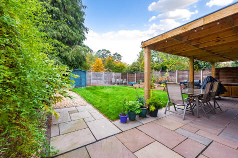 7 The Brambles (1...