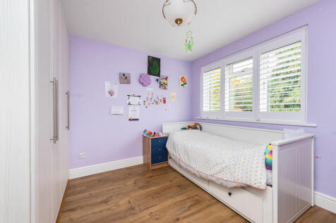 7 The Brambles (3...