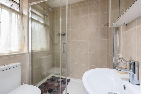 7 The Brambles (6...