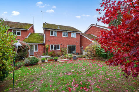 7 Squirrell Close...