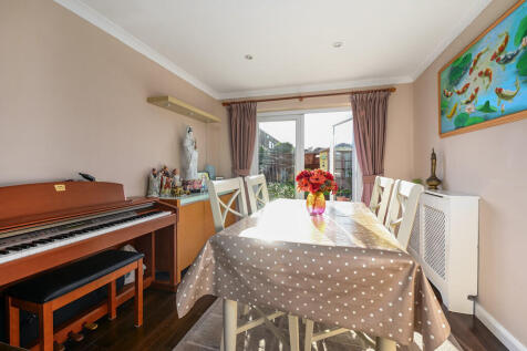 4 Shelley Walk (2...