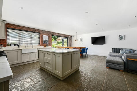 Whitecroft (18)