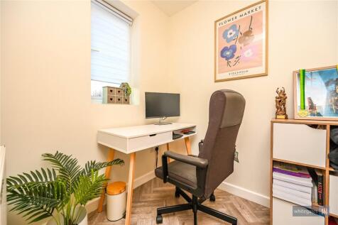 Single Bedroom/Study