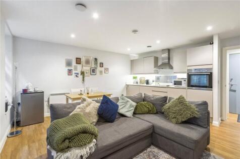 Kit/Sitting/Dining