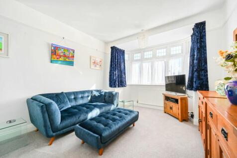 Family Room/Bed 5