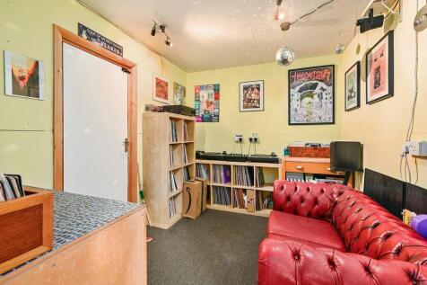 Bedroom 4/Office
