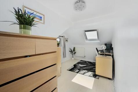 Bedroom 5/Office