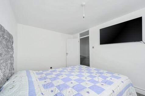 Bedroom 1 Alt