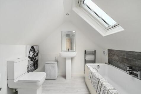 Upstairs Bathroom