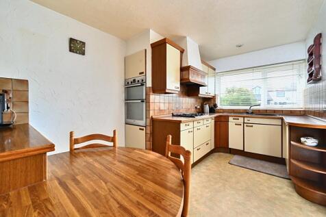 Kitchen / Break
