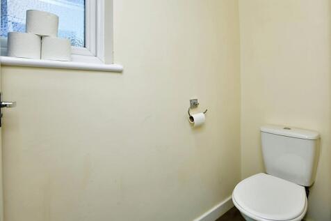 Cloakroom/wc