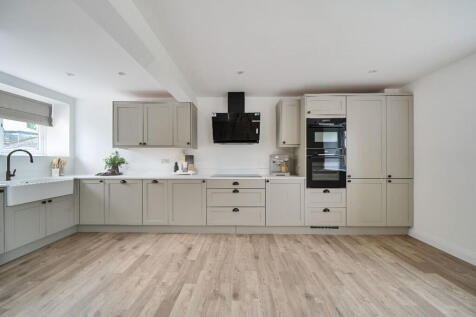 Kitchen visually ...