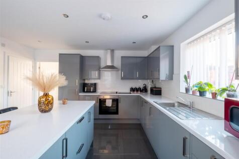 1 Beauont Close HE-23.jpg