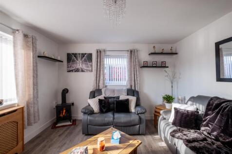 1 Beauont Close HE-47.jpg