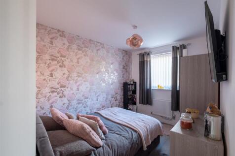 1 Beauont Close HE-12.jpg