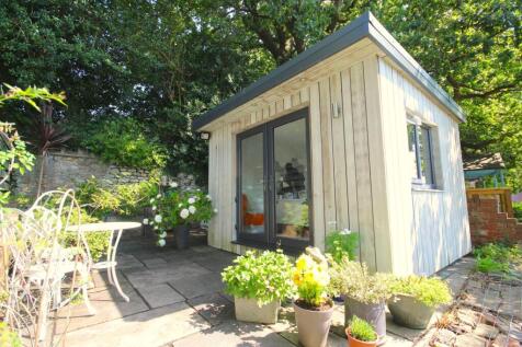 Outbuilding