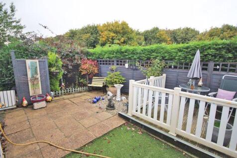 Rear garden photo 2