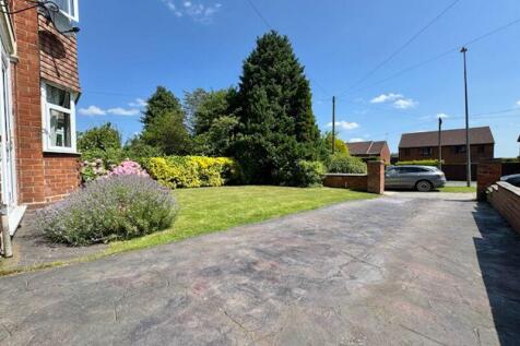 Front garden and drive