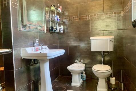 Master ensuite