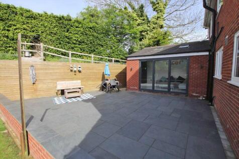 Rear garden photo 3