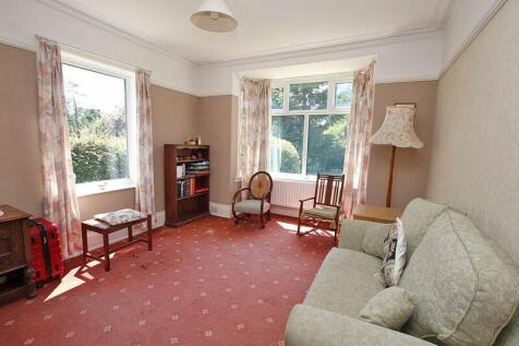sitting or bedroom