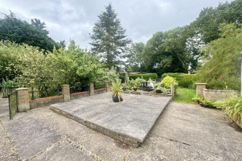 Outside view 8 