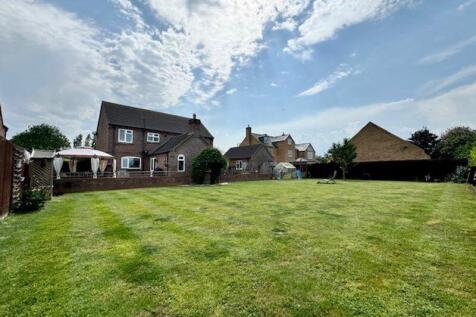 Rear garden view 2