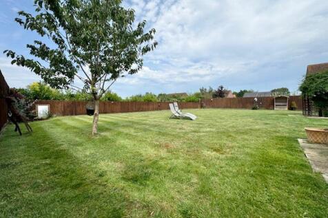 Rear garden view 4