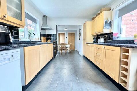 Kitchen to dining