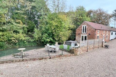 Elevated view of the plot