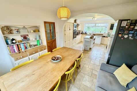 Dining kitchen 2