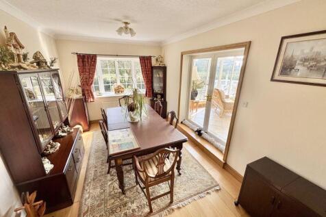 Dining room 2