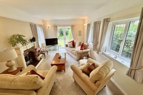 Lounge 2