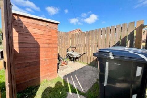 Log and bin store area 2
