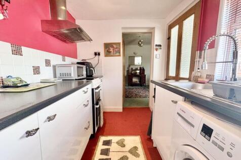 Kitchen rear 