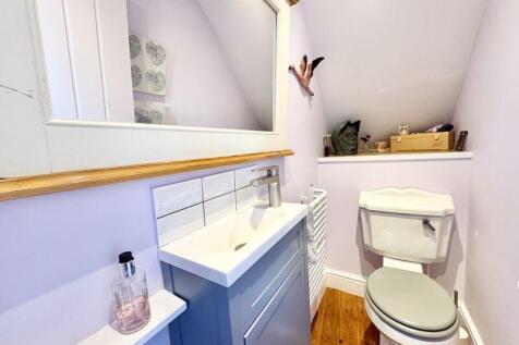 Top floor cloakroom