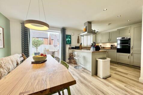Kitchen diner