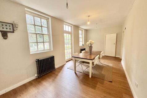 Breakfast room