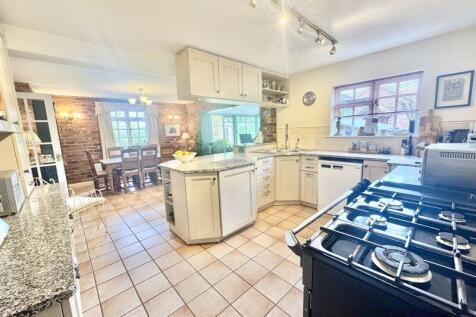 Kitchen dining view