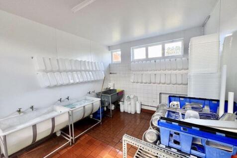 Ice cream wash room