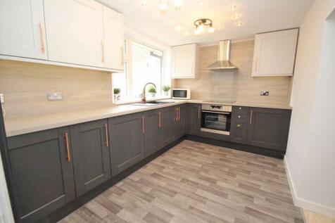Kitchen photo 1