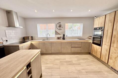 Kitchen 5