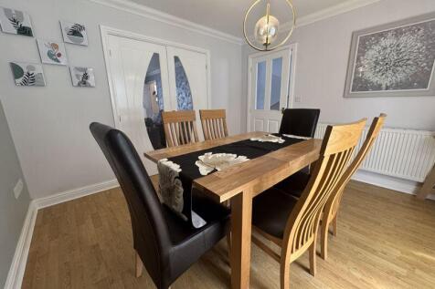 Dining room 2