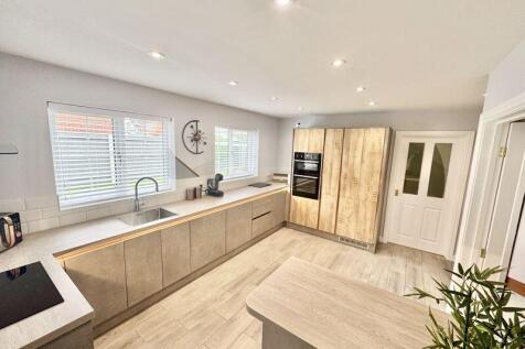 Kitchen 3