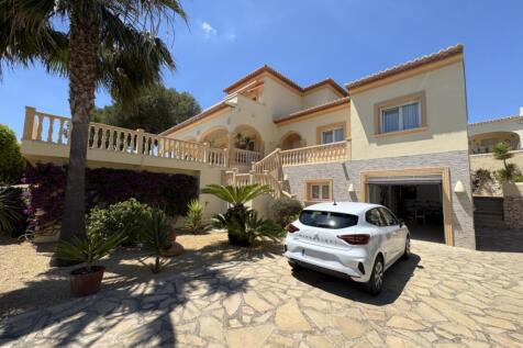 Property Image 4